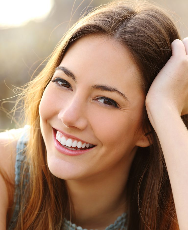 Invisalign_hero2-768 https://oshawadentists.ca/wp-content/uploads/2024/10/Invisalign_hero2-768.jpg